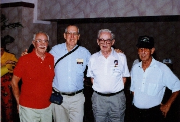 reunion.jpg (70623 bytes)
